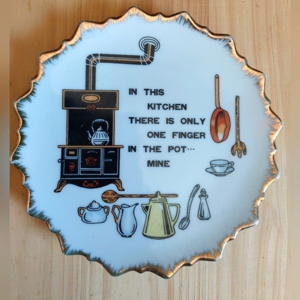 Vintage "In this kitchen..." Plate